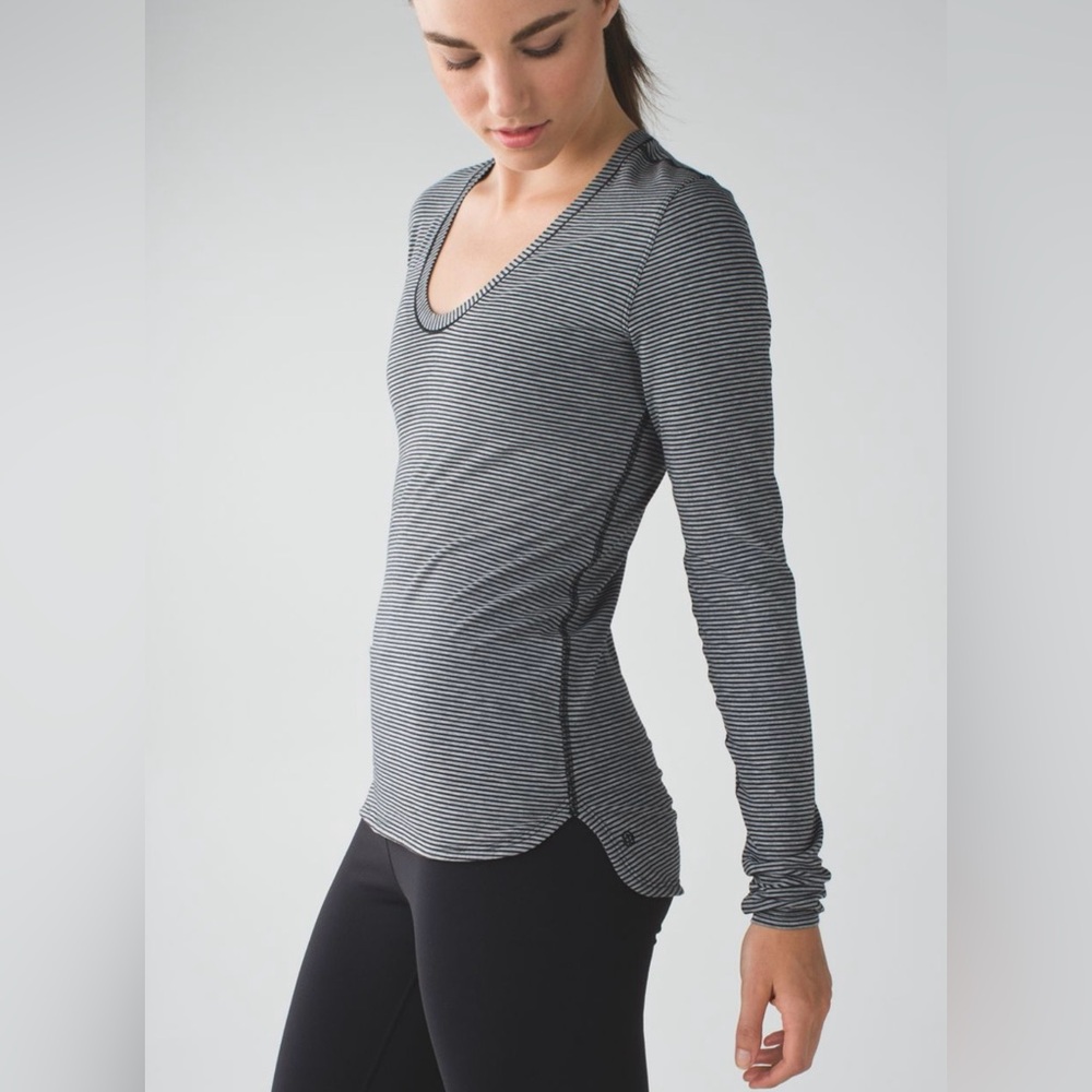 Lululemon Circadian Long Sleeve V-Neck Tee Pop Stripe Heathered Grey/Black Sz 6
